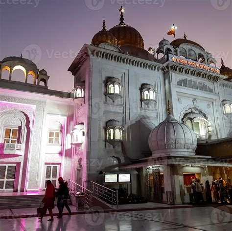 Gurdwara Bangla Sahib is the most prominent Sikh Gurudwara, Bangla Sahib Gurudwara inside view ...