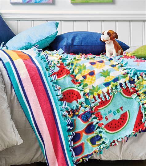 How To Make A No Sew Fleece Patchwork Quilt | JOANN