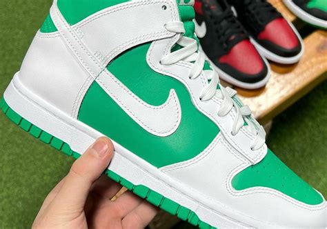 Nike Dunk High "White/Green" 2023 | SneakerNews.com