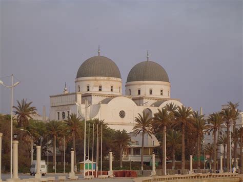 Ehem. Kathedrale in Benghazi (Libyen) Benghazi, Kirchen, Taj Mahal ...