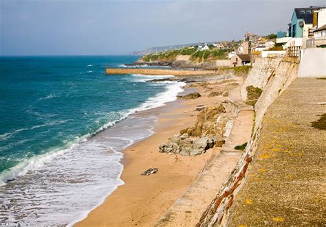 Cornish beach in Porthleven left with NO sand after high tide | Daily ...