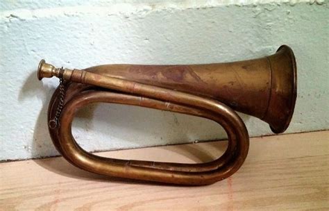 VINTAGE BRASS BUGLE trumpet horn LOUD old antique music instrument ...