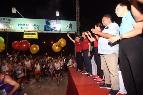 Penang Bridge marathon participants undeterred by bad weather | Buletin Mutiara