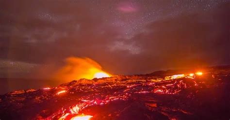 This Guy Took Time-Lapse Videos Of The World’s Most Active Volcanoes And Lava Flows. Beautiful!