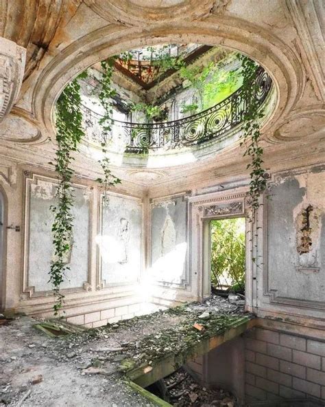 40+ beautiful sun rooms you'll love page 16 | Bloghenni.online in 2020 | Abandoned places ...