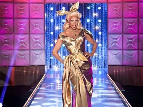 The Real Queen of the Runway! RuPaul's Season 7 Looks: Ranked | Playbuzz