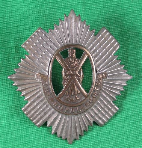 'The Royal Scots' regimental cap badge - Chadbourne Antiques & Collectibles