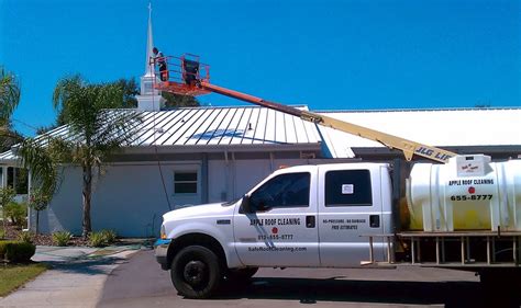 Roof Cleaning Near Me – Apple Roof Cleaning Tampa Florida 813-655-8777