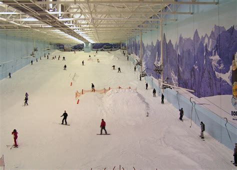 7 Best Indoor Ski Slopes in England (+ Great Dry Slopes Too!) | Day Out ...