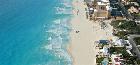 Is it possible to surf in Cancun, Mexico? - Aquaworld