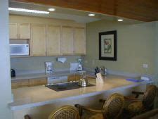 Hawaiian Princess at Makaha Beach, Makaha, Oahu, Hawaii Timeshare Sales ...