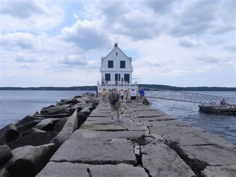 Rockport Harbor, Maine - photo by Fran Merton | House styles ...