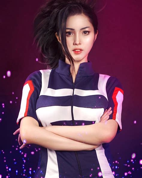 Momo Cosplay by Roxanne Kho : r/cosplaygirls