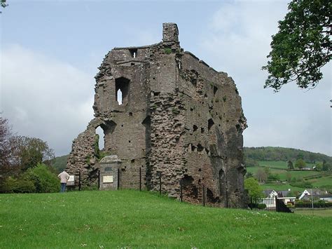 Crickhowell Castle