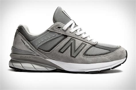 New Balance 990v5 Sneaker | Uncrate