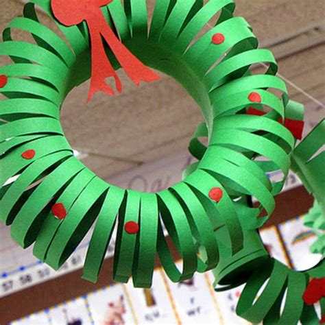 25 Winter Wreath Crafts For Kids