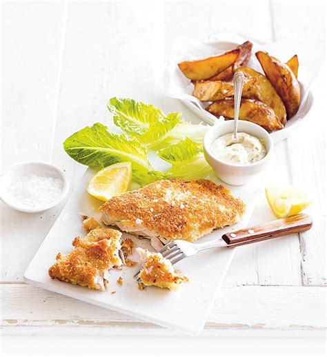 Cod and Chips with Tartare Sauce | MiNDFOOD