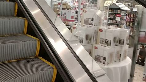 For Mattyice0812: KONE Escalators at Boscov's Plymouth Meeting Mall Plymouth Meeting, PA - YouTube