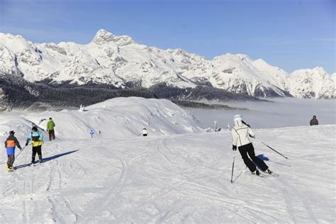 Skiing in Slovenia & Slovenia.si