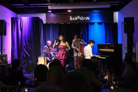 12 of the Best Paris Jazz Clubs and Venues