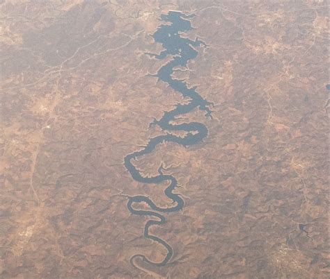 O "Lago do Dragão Azul" em Odeleite deixou os chineses "de olhos em bico"