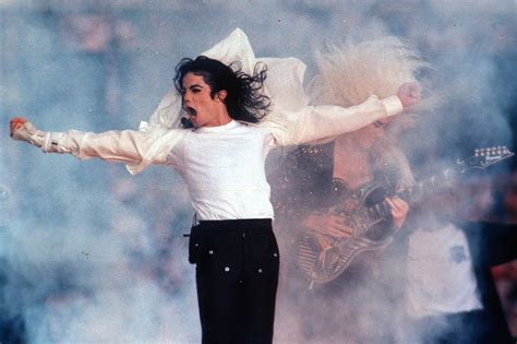 Michael Jackson changed the Super Bowl halftime game in 1993 - Cirrkus News