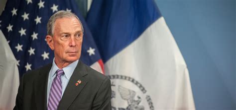 Bloomberg Pays Users to Post About Him on Social Media