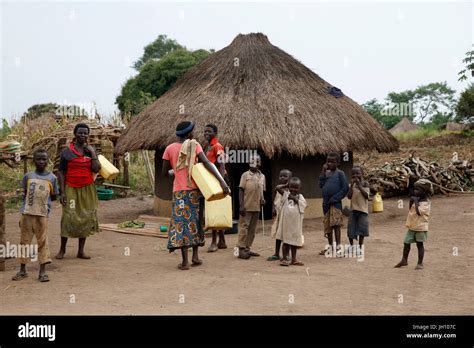 Ugandan village. Uganda Stock Photo - Alamy