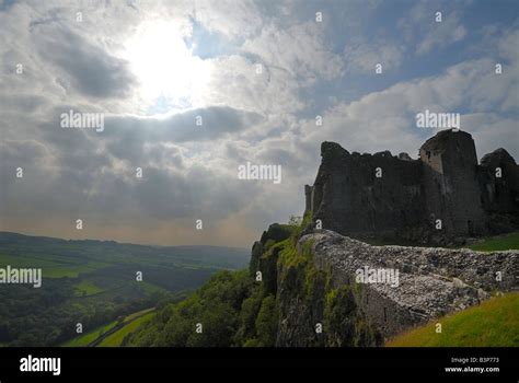 Carreg Cennen Castle Stock Photo - Alamy