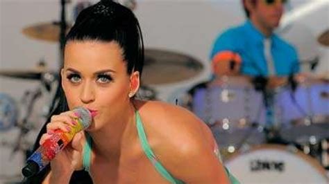 Katy Perry mocks Sesame Street' ban with low-cut Elmo top