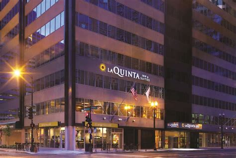 La Quinta Inn & Suites Downtown Chicago, IL - See Discounts