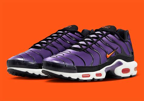 Nike Air Max Plus OG "Voltage Purple" DX0755-500 | SneakerNews.com