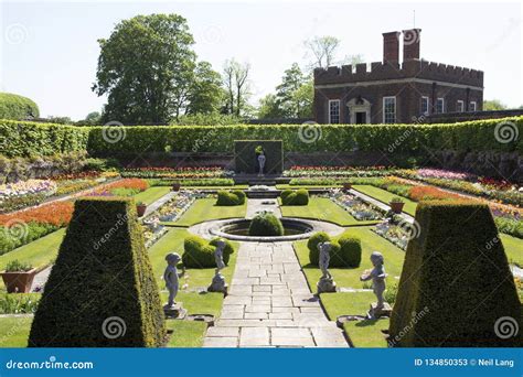 Gardens at Hampton Court Palace Which Was Originally Built for Cardinal ...