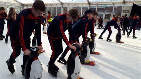 In Pictures: 1st year Mountrath CS students enjoy day of ice skating in ...