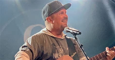 Garth Brooks To Open A Bar in Nashville's Lower Broadway