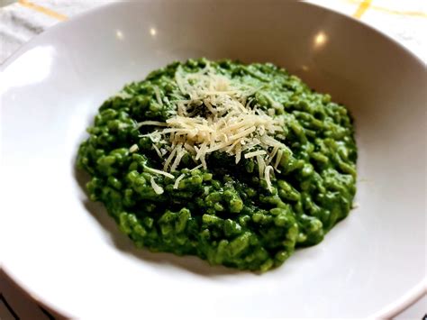 Risotto with spinach and stracchino cheese | Red Pachino