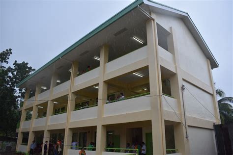 Negros Occ. school gets new 3-storey building