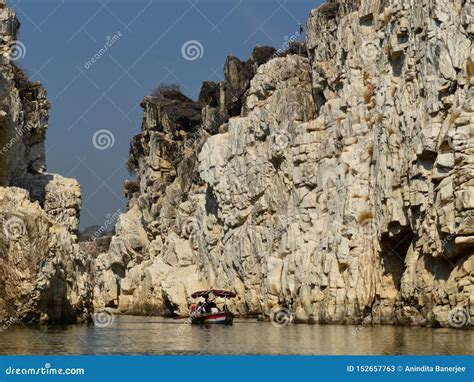 Marble rock formation stock image. Image of marble, lake - 152657763