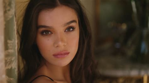 WEB-RiP - Hailee Steinfeld - Capital Letters - Music Video [From Fifty ...