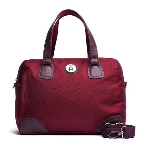 Tommy Hilfiger Minnie Duffle Bag in Red (berry red) | Lyst