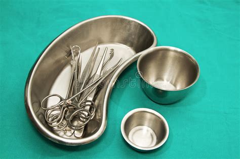 Set Of Surgical Instrument On Sterile Tray Stock Photo - Image: 32453192