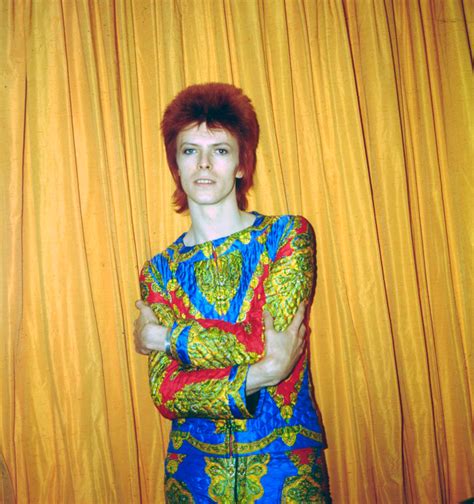 "Starman" 1972 by David Bowie | METALOCUS