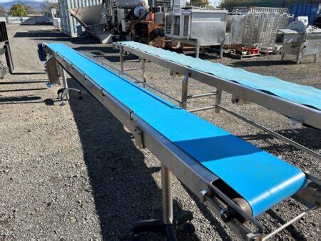 Conveyor Belt type 4m long x 250mm wide variable speed control – Watts ...