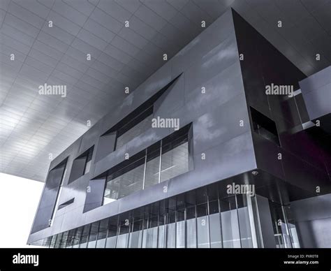 Kkl building lucerne hi-res stock photography and images - Alamy