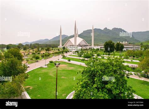 Beautiful Aerial View of Shah Faisal Mosque Islamabad Stock Photo - Alamy