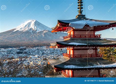 Mount Fuji viewpoint stock image. Image of landscape - 187198771