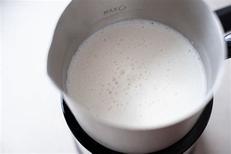 Can You Froth Oat Milk? Expert Tips & Tricks | Coffee Affection