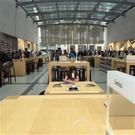 Apple Store - 37 Photos & 128 Reviews - Computers - 4012 Westheimer Rd ...