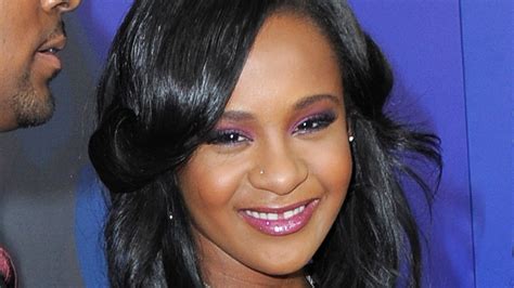 Bobbi Kristina Brown - daughter of Bobby Brown, Whitney Houston - family at bedside to say ...