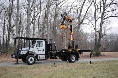 Our GMT035 grapple saw goes higher thanks to a bigger model crane | GMT Equipment